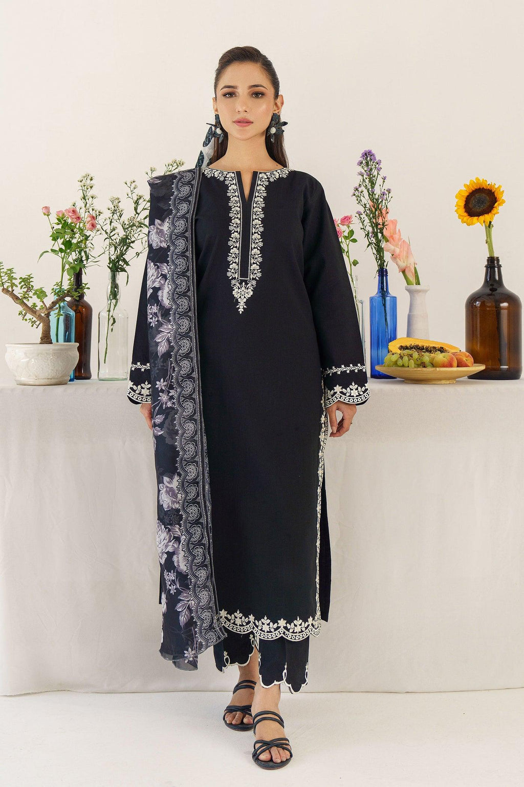 ✨ Winter’s Luxury Dhanak 3PC Embroidered Collection ✨